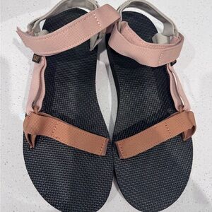 Teva Stylish Multi colored Women's Sandals Sz 10